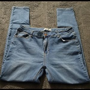 Juniors skinny jeans